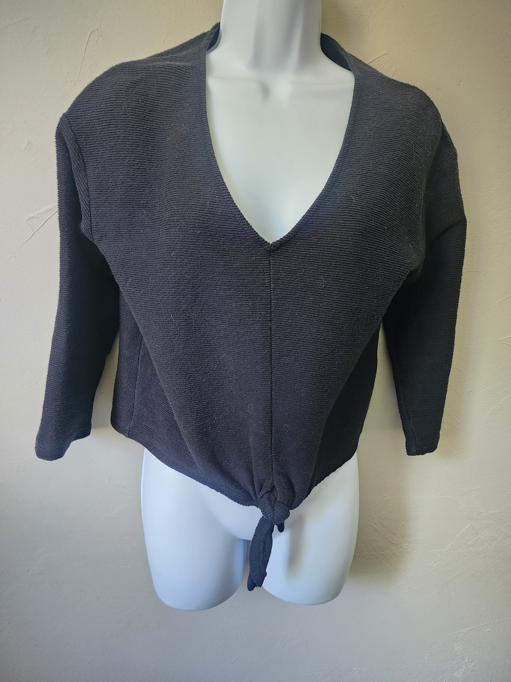 Madewell Charcoal V-Neck Tie-Hem Sweater Size Medium